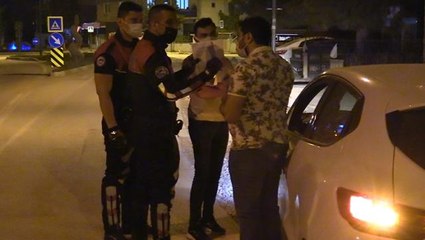 İzin belgesi diye polise boş kağıt gösteren şahısların planı tutmadı