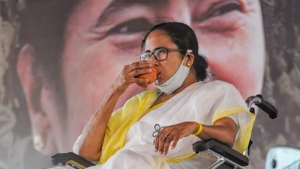 Bengal: TMC leading on 195 seats, BJP below 100