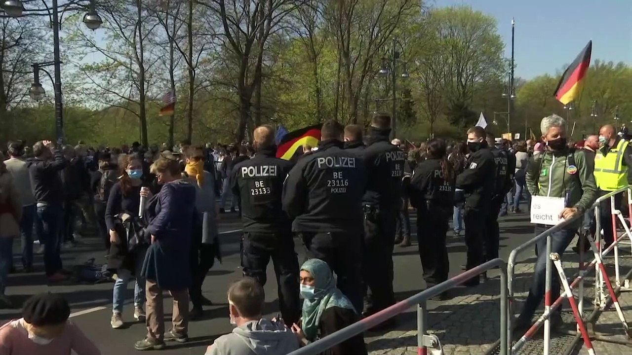 Per Telegram und AfD: Wer streut Verschwörungstheorien wie 'Great Reset'?