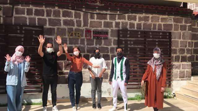 YTB'nin Türkiye Bursları öğrencileri, ülkelerindeki ramazan geleneklerini anlattı (2)