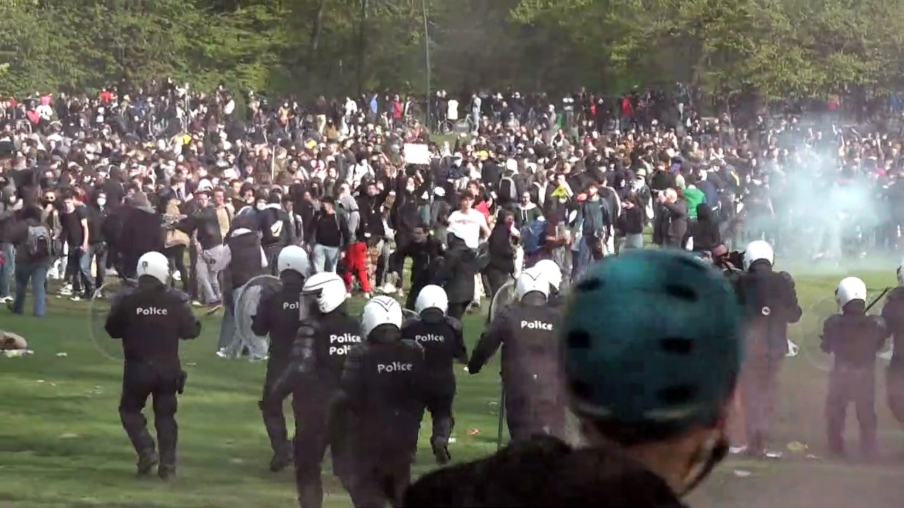Belgien: Polizei löst Corona-Protest von Jugendlichen auf