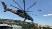 Son dakika haber: MSB: Pençe-Yıldırım operasyonunda 2 PKK'lı terörist ATAK helikopterlerimizle etkisiz hâle getirildi