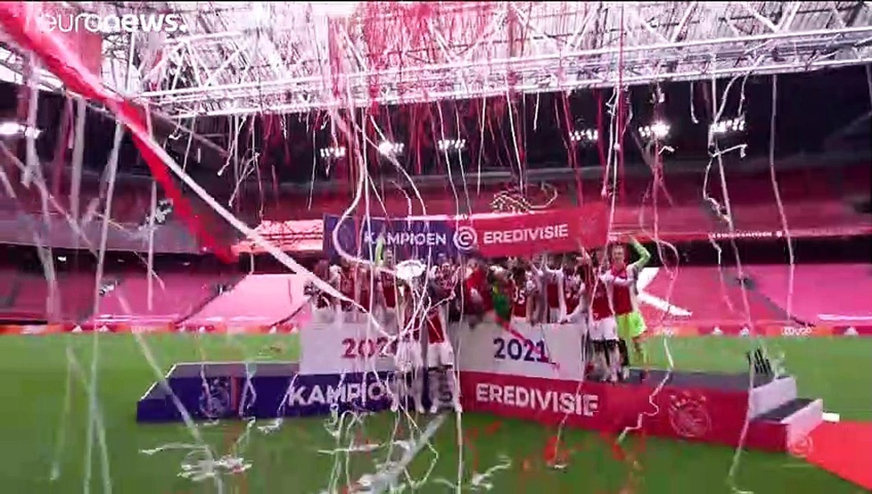 أياكس ينتزع لقب الدوري الهولندي لكرة القدم من إمين