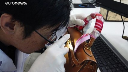 شاهد: فرز المنتجات الفخمة المستعملة الأصلية والمقلدة "علم" يزدهر في الصين