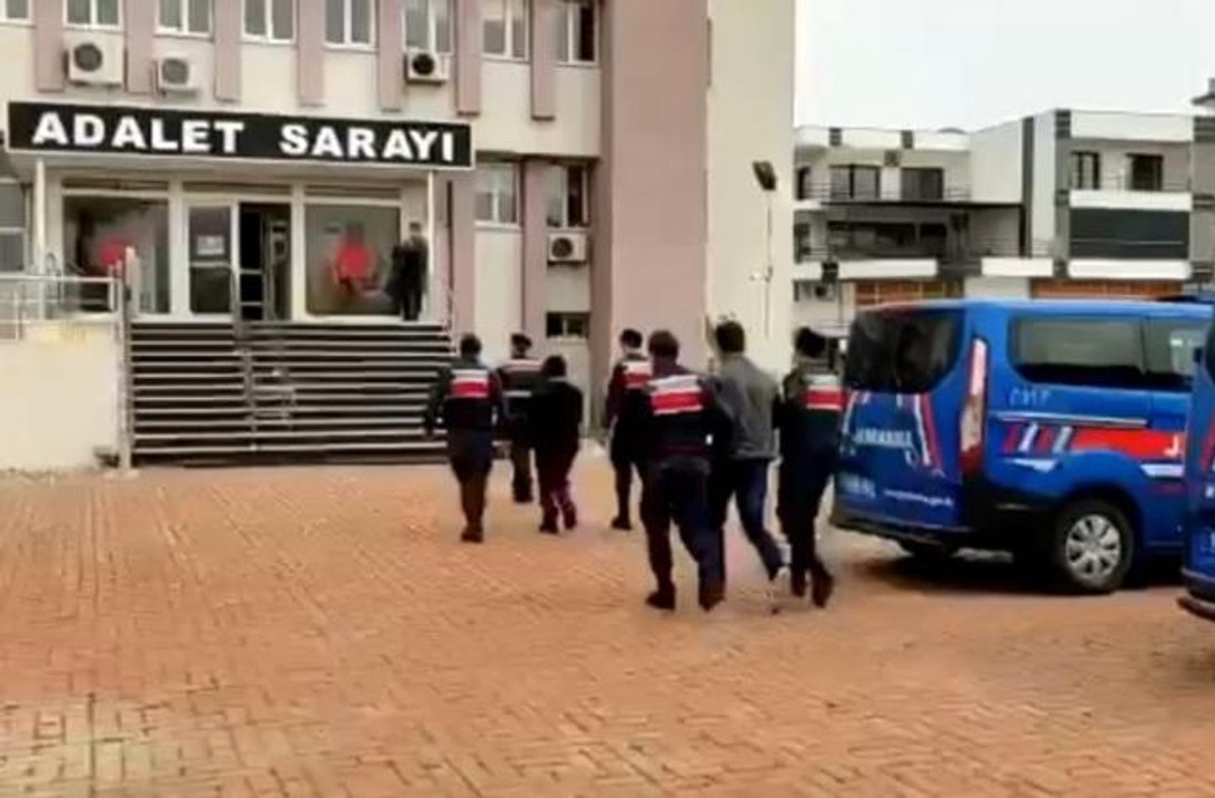 Ayvalık'ta zorla fuhuş yaptırılan iki kadın kurtarıldı