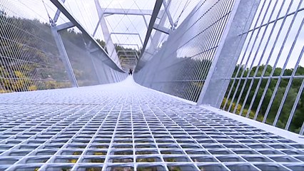 Schwindelfrei? 737 Schritte über das Nichts