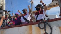 Delegación de zapatistas emprende una travesía marítima rumbo a Europa