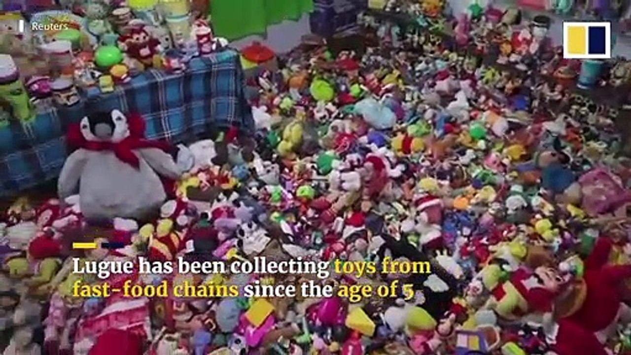 فلبيني يجمع مجموعة كبيرة الحجم من ألعاب مطاعم الوجبات السريعة