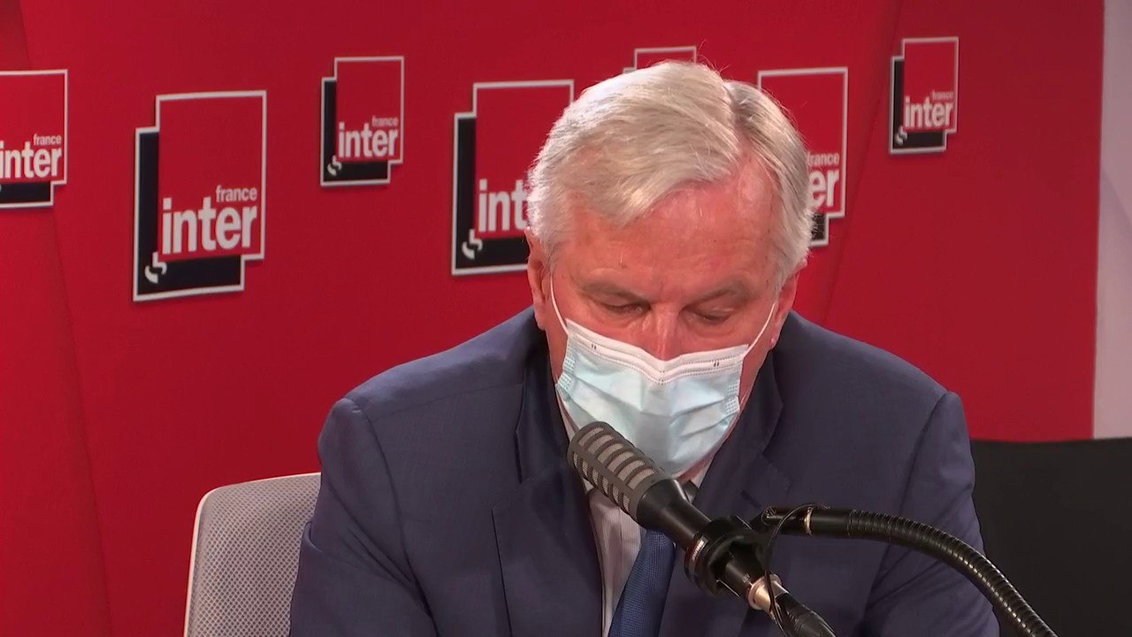"Il ne faut pas jouer avec le feu, ce pays a besoin de clarté, d'une droite républicaine" (Michel Barnier)