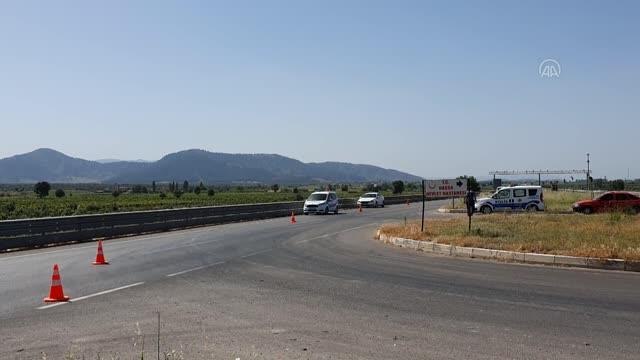 Son dakika haber | Otomobille çarpışan motosikletteki baba oğul hayatını kaybetti