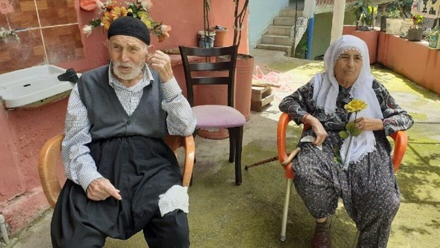90’lık karı-koca corona virüsü yendi