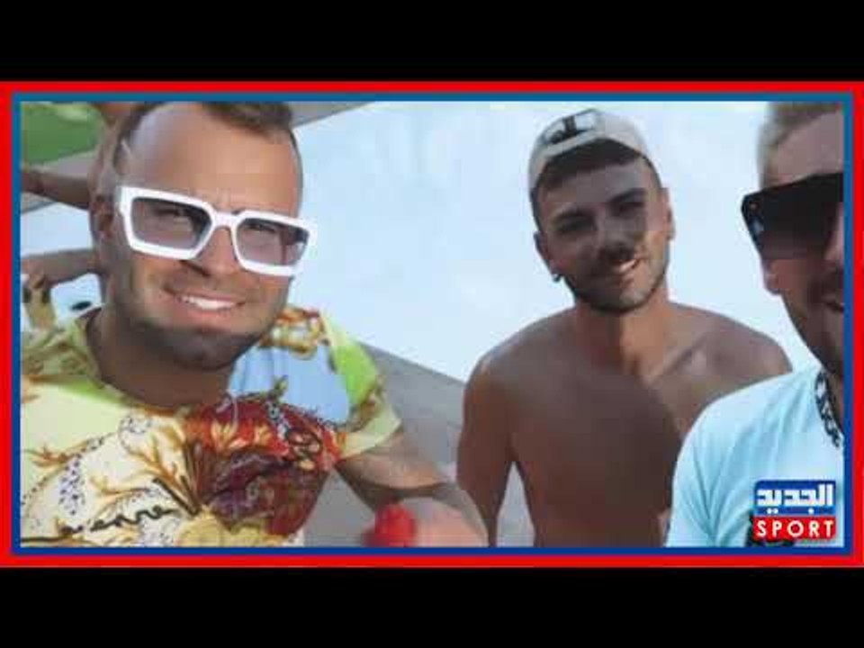 شيشة مع صديقته عارضة الازياء قد تطرد مهاجم ريال مدريد السابق  من باريس سان جيرمان