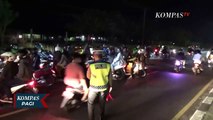 Tolak Diputarbalik ke Kota Asal, Pemudik Roda Dua Blokade Jalan Di Subang Sebabkan Kemacetan!
