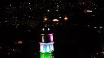 Bursa'nın tarihi Tophane Saat Kulesi Filistin bayrağı renklerinde ışıklandırıldı