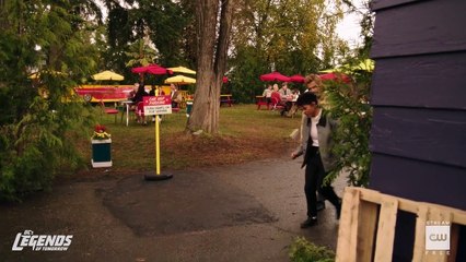 Legends of Tomorrow 6x02 - Clip from Season 6 Episode 2 - A Very Hungry Alien