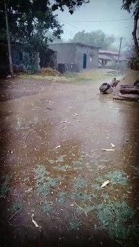 छत्तीसगढ़ के इस इलाके में बदला मौसम, तेज बारिश के गिरे ओले