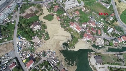 MENEKŞE DERESİ DENİZ SALYASI İLE KAPLANDI