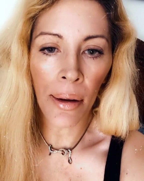 Télé-réalité: Regardez le message inquiétant de Loana: "J'ai fait un arrêt cardiaque et j'ai passé cinq jours dans le coma..." - VIDEO