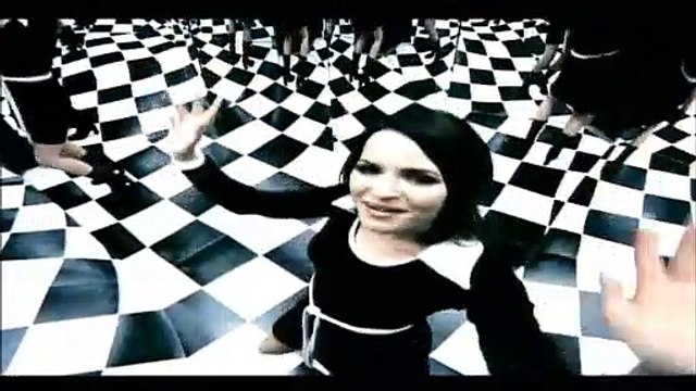 THE CORRS —THE RIGHT TIME— [BEST OF THE CORRS – THE VIDEOS]