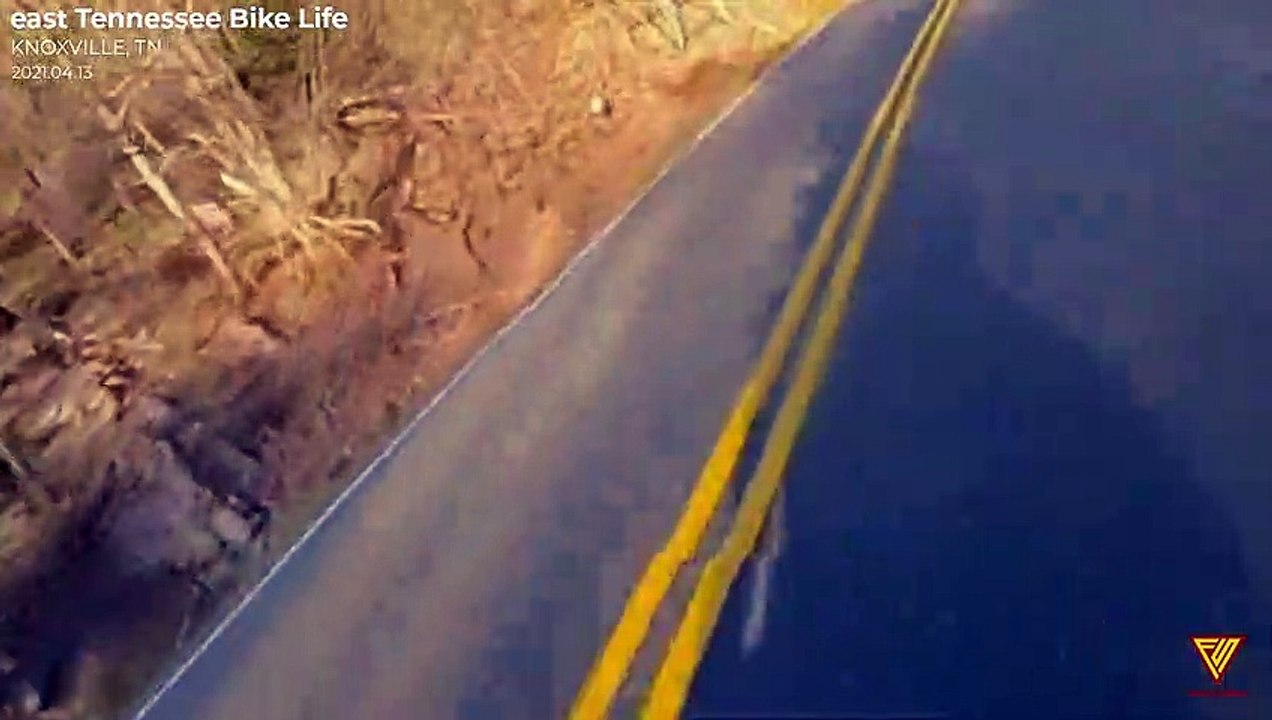 Motorcycle vs Jeep (Close Call) 2021.04.13 — KNOXVILLE, TN