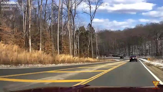 Windshield Almost Smashed from ICE Off a Passing Vehicle 2021.02.20 — MANASSAS, VA
