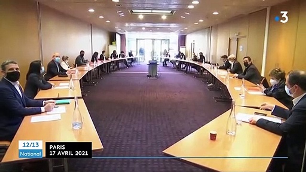 Présidentielle 2022 : le point de vue de Corinne Lepage et Arlette Laguiller, candidates à l'élection de 2002