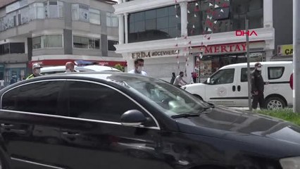 SAKARYA KISITLAMAYA UYMAYAN ÇİFT POLİSE TEPKİ GÖSTERDİ