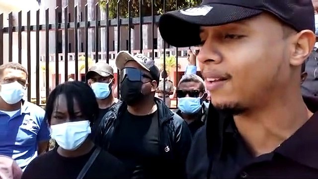 Profesionales de distintas áreas contratados como profesores piden al Minerd que lo fijen