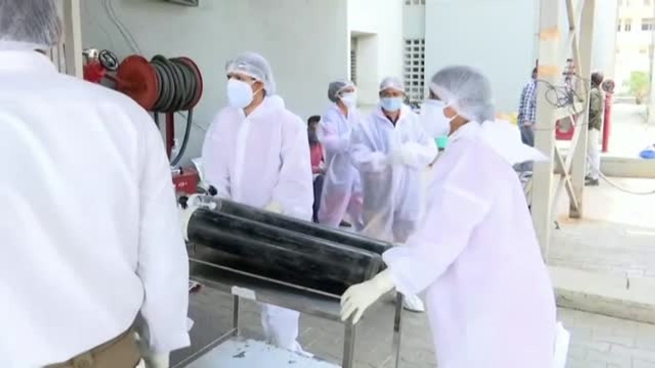 Con cerca de 20 millones de contagiados y 215.000 fallecidos, India está viviendo el momento más crítico