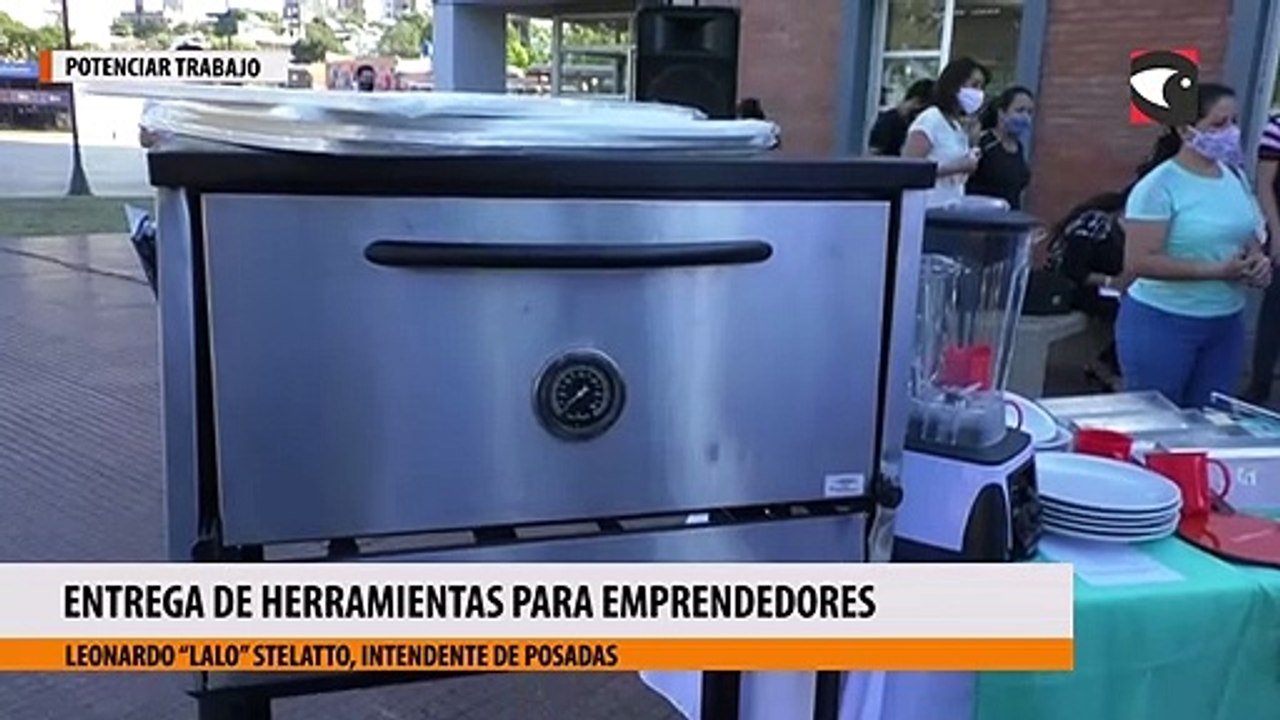 Entrega de herramientas para emprendedores Nota Lalo Stelatto