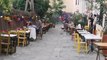 - Yunanistan'da halk kafe ve restoranlara akın etti