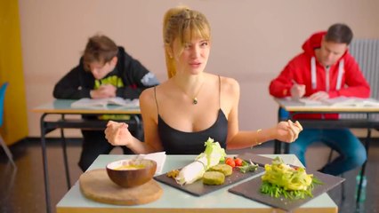STUDENTI RICCHI VS STUDENTI POVERI - iPantellas