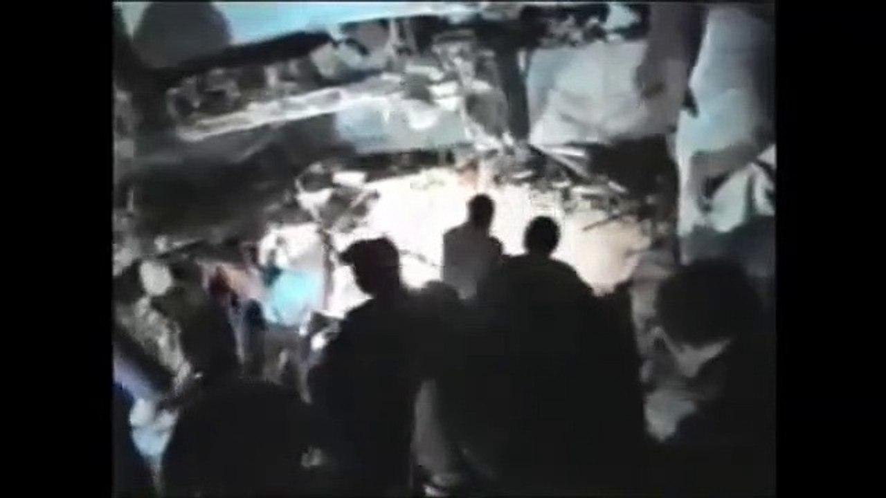 17 Ağustos 1999 Yalova Depremi gecesinden görüntüler