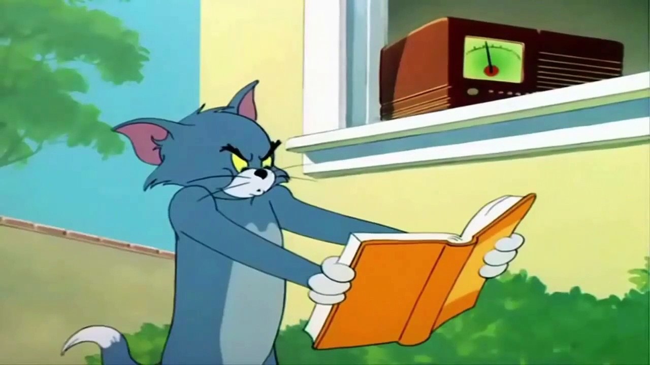 Том и Джерри том с газетой
