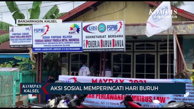 Tetap Menolak UU Omnibus law, Peringatan Hari Buruh di Kalsel Dilakukan Dengan Aksi Sosial