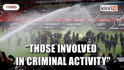 Man United to punish fans who committed criminal acts in protests