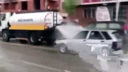 Düzceliler bakın arabalarını nasıl yıkadı!