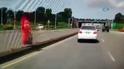 Kaza geliyorum demez...