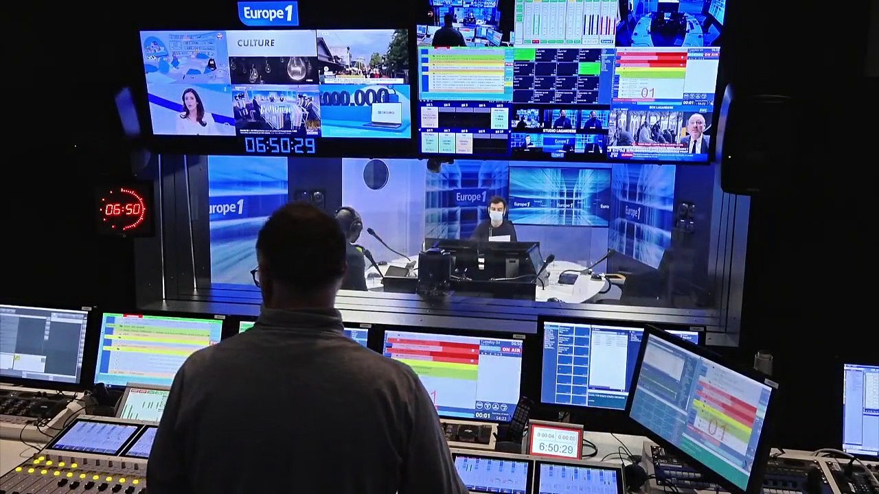 Sport à domicile : des meubles qui cachent des appareils de fitness