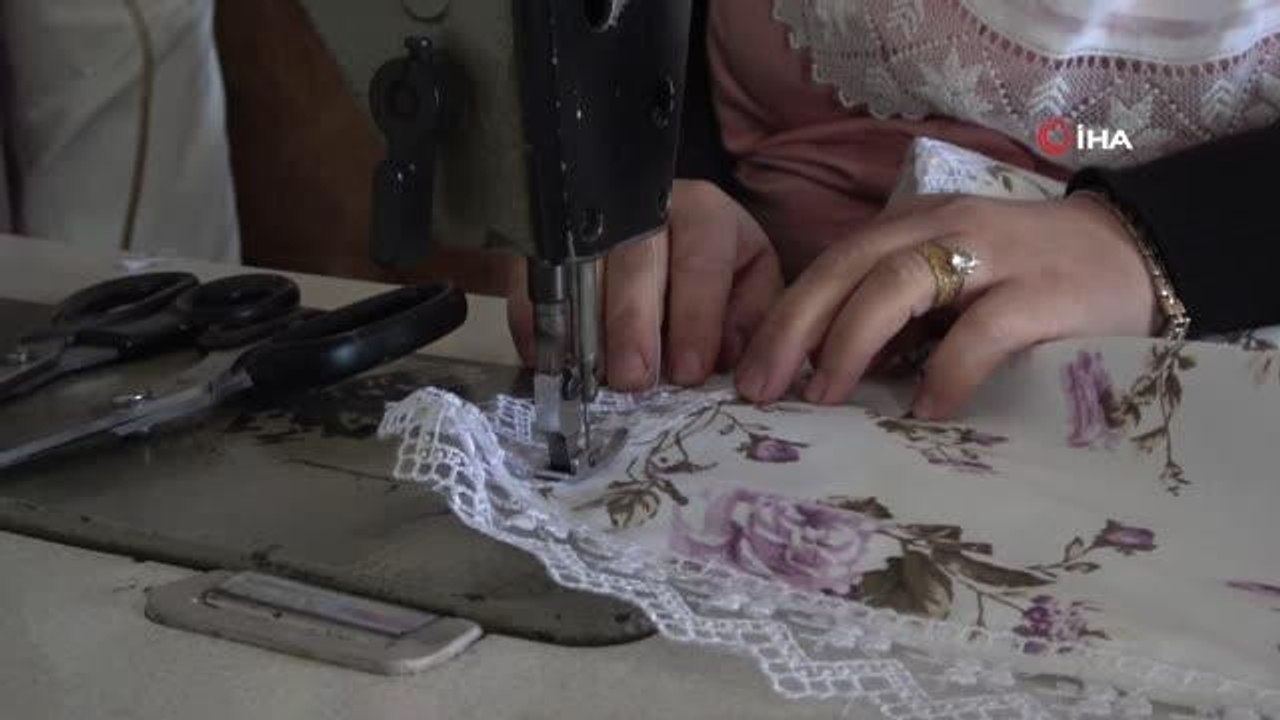 Mikro kredi ile kendi işini kuran 5 çocuk annesi, eşini de yanına yardımcı olarak aldı