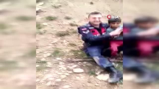 Kozalak toplamak için çıktığı ormanda kaybolan engelli küçük Kerim bulundu