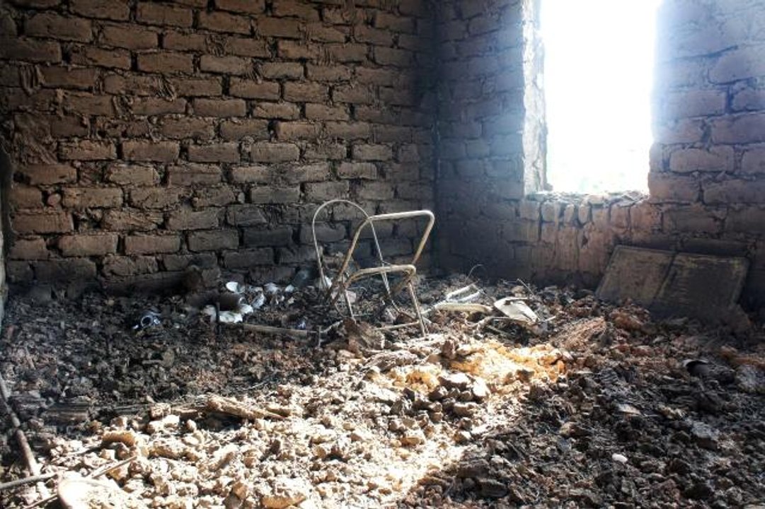 - Kırgızistan-Tacikistan sınırındaki çatışmada ateş altında kalan Kırgız köyleri görüntülendi