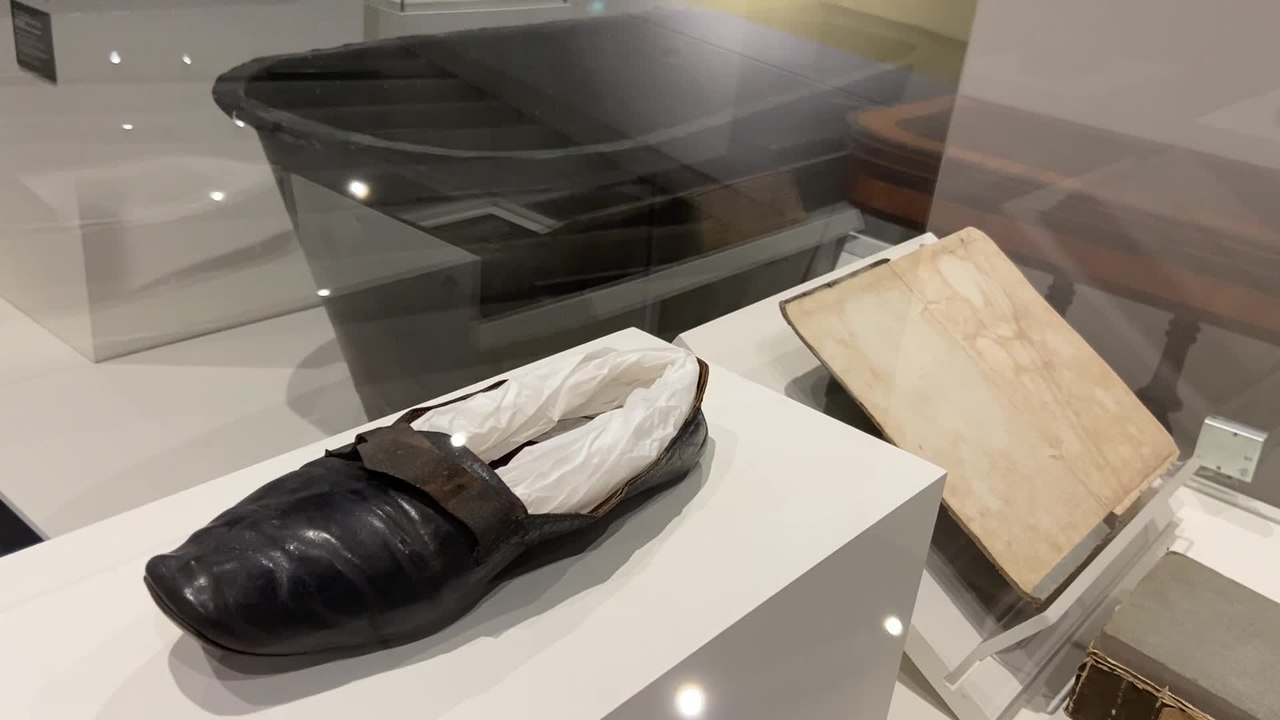 Visite de l'exposition Napoléon: de Waterloo à Sainte-Hélène, naissance de la légende