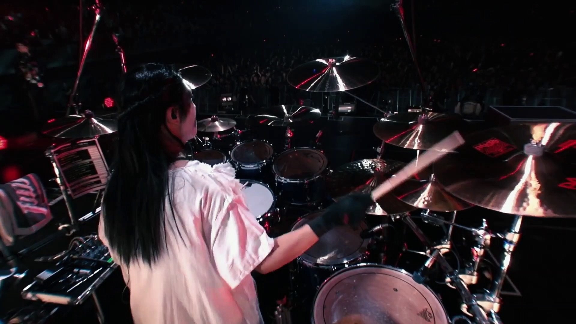 BABYMETAL - Catch Me If You Can - World Tour 2014 Apocalypse LIVE 