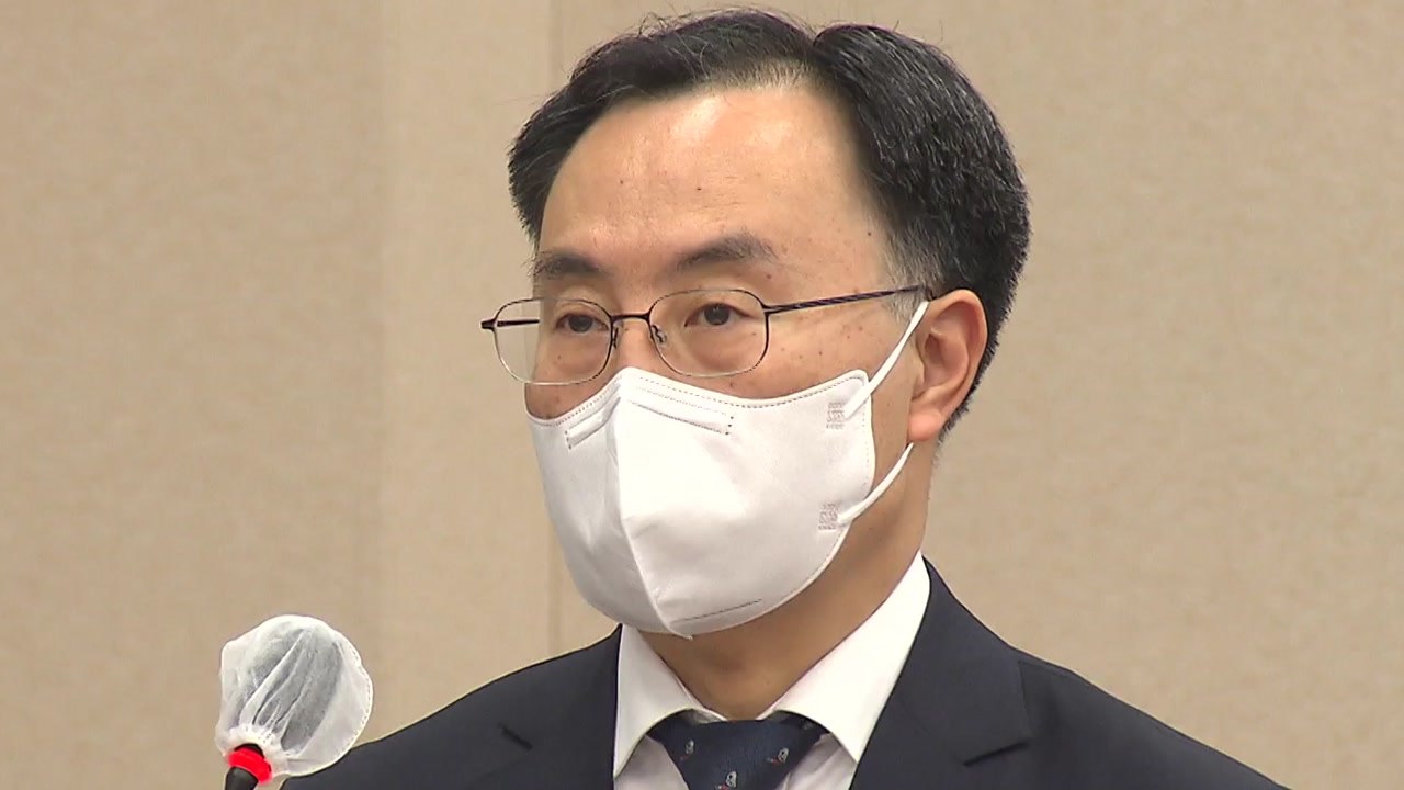 "문승욱, 과천·잠실 아파트 실거주 없이 7억 원대 차익" 의혹 / YTN