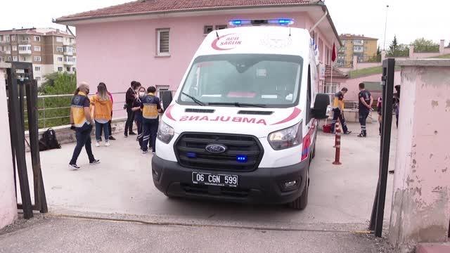 Sağlık Bakanlığınca acil sağlık hizmetine ihtiyaç duyan bebekler özel ambulanslarla taşınıyor