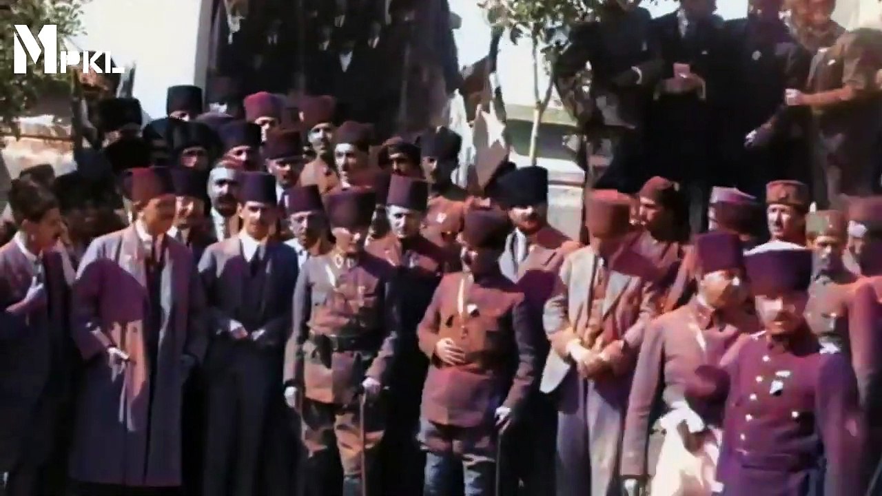 Mustafa Kemal 'dir Adı ATATÜRK'tür asil şanı.F.İnan