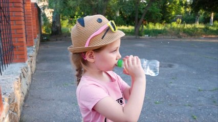 How to Keep Your Kids Hydrated Without a Fight