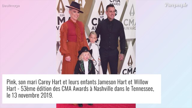 Pink gravement touchée par le coronavirus : J'ai pensé que c'était fini