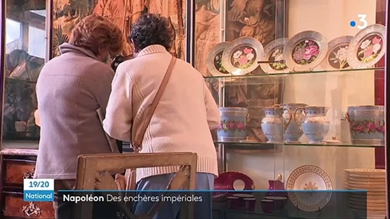 Napoléon : une vente aux enchères d'objets de l'Empereur à Fontainebleau